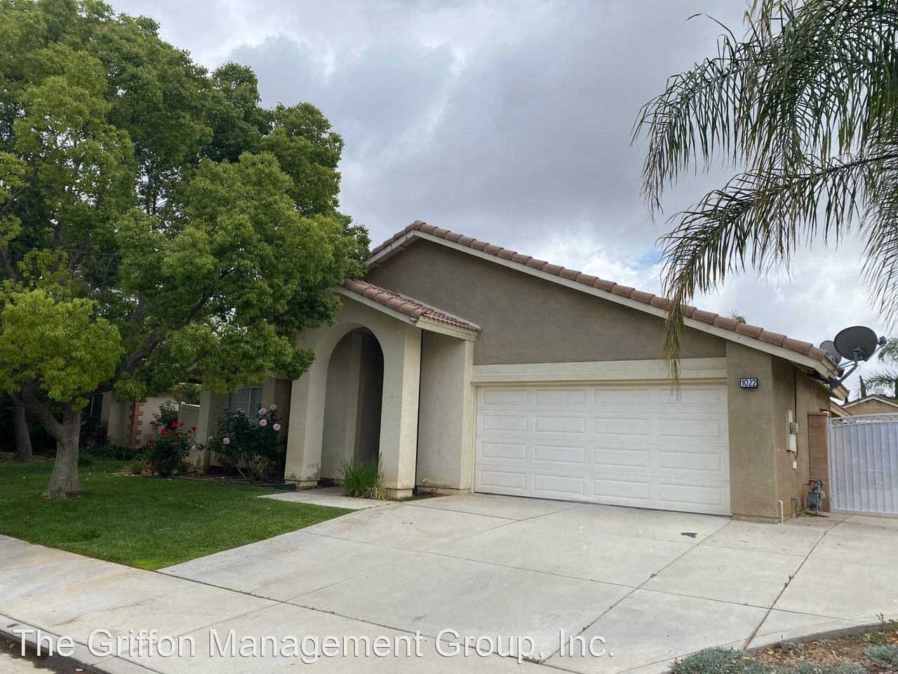 1022 Jonabell Way - Photo 2 of 23