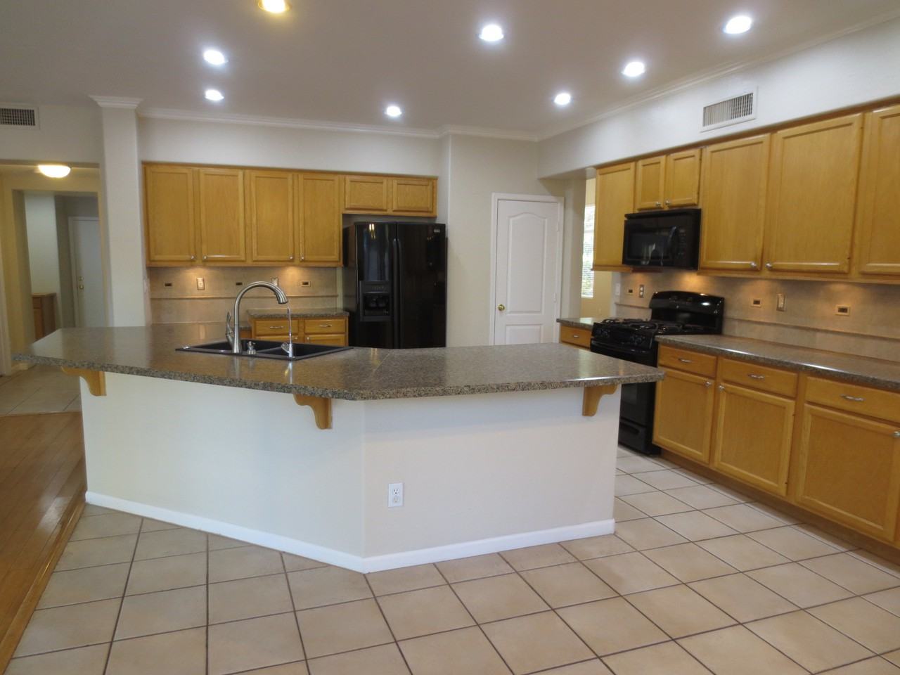 2671 S Leonard Pl - Photo 7 of 50