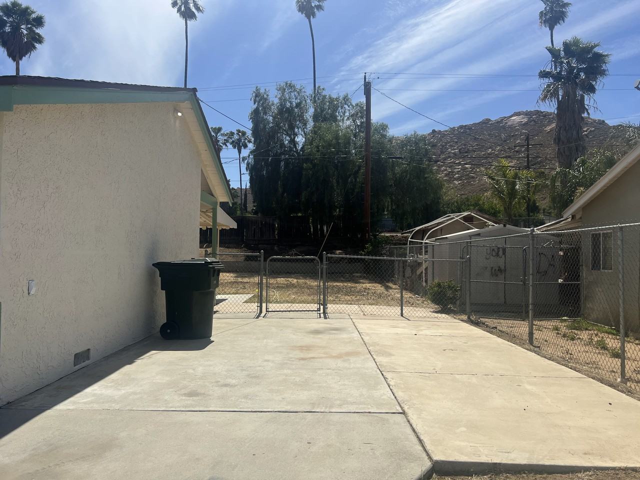 4383 Ridgewood Dr - Photo 2 of 12