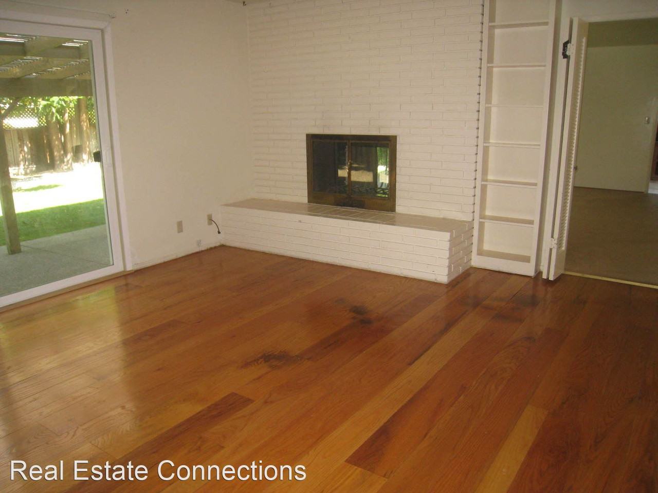 12529 Brookglen Dr - Photo 2 of 10