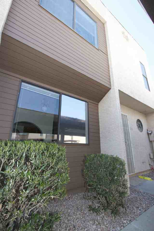 1322 S Judd St - Photo 2 of 27