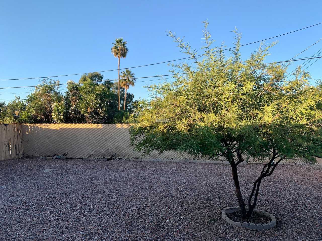 1710 S Jefferson Ave - Photo 2 of 4