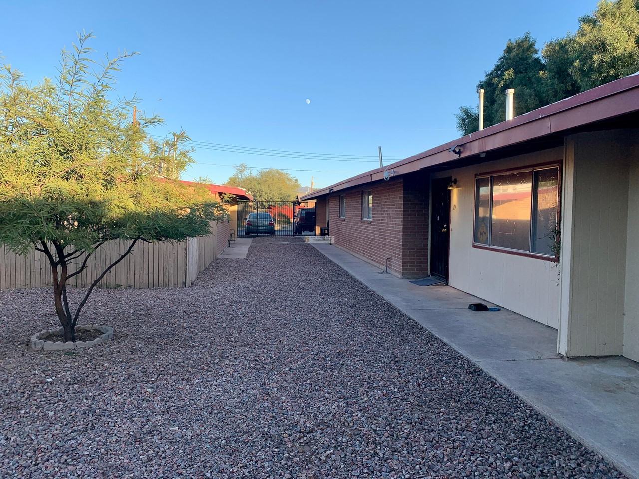 1710 S Jefferson Ave - Photo 3 of 4