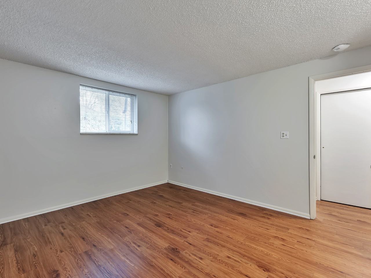 5504 S Huron St - Photo 2 of 15