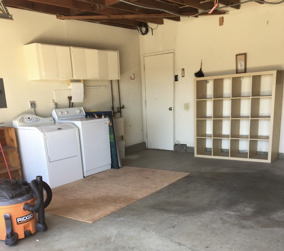 150 Duke Ave - Photo 5 of 24