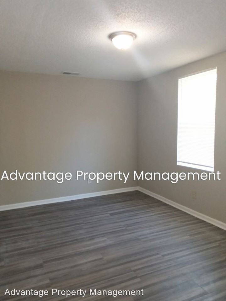 131 Majuba Ave - Photo 3 of 6