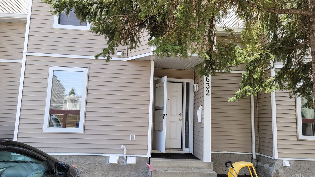 632 Saddleback Rd Nw - Photo 2 of 15