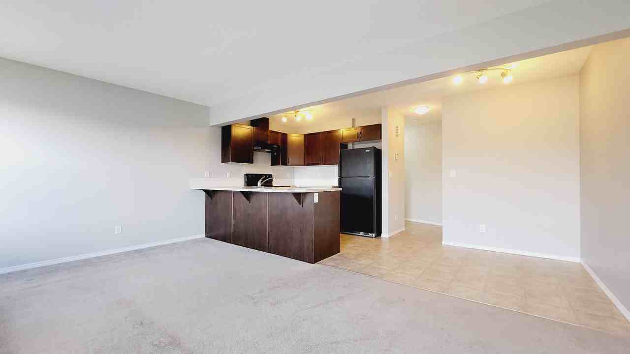 18004 89 St Nw - Photo 3 of 29