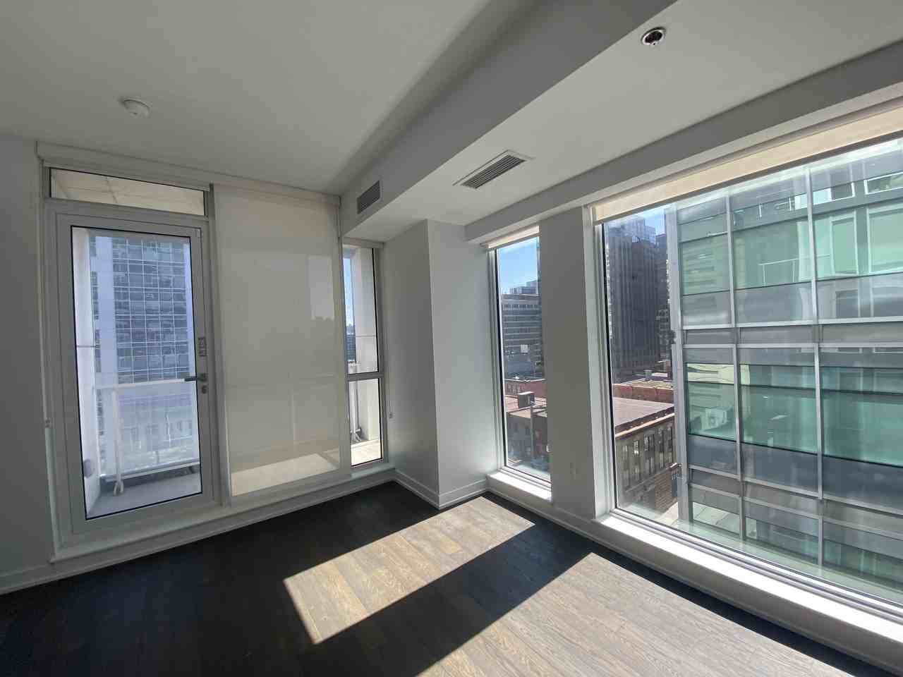 199G Slater St #909 - Photo 3 of 24