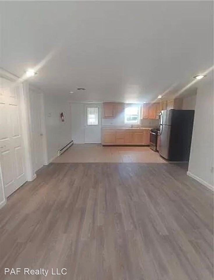 25-27 Paffendorf Dr - Photo 2 of 3