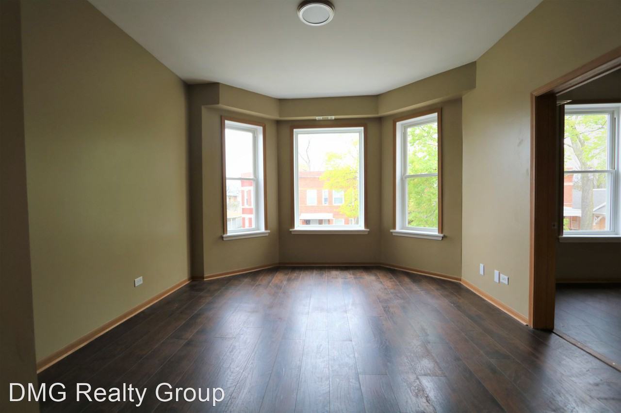 7043 S Carpenter - Photo 2 of 14