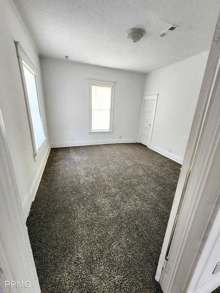 505 S Park Ave - Photo 2 of 6