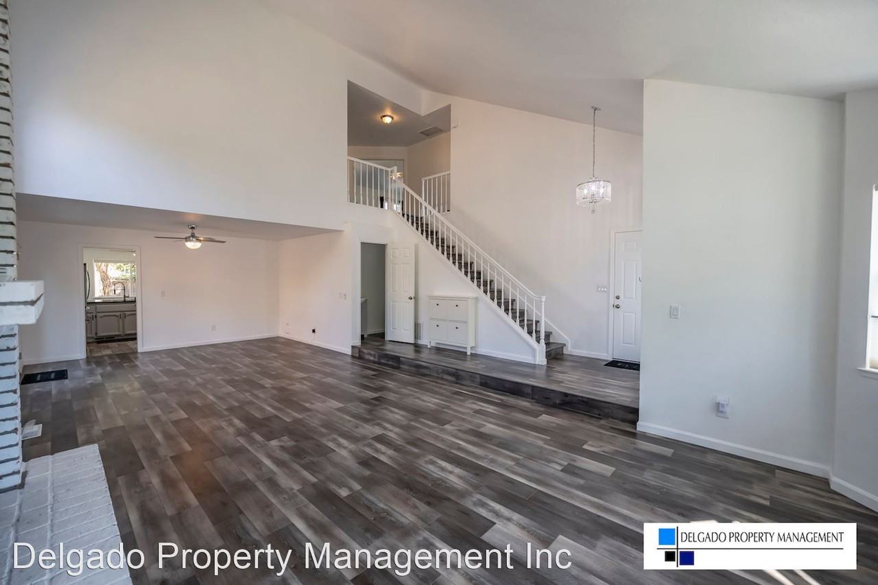 368 Sandy Neck Way - Photo 3 of 34