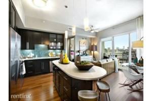 Floor to ceiling windows High rise - Photo 2 of 15