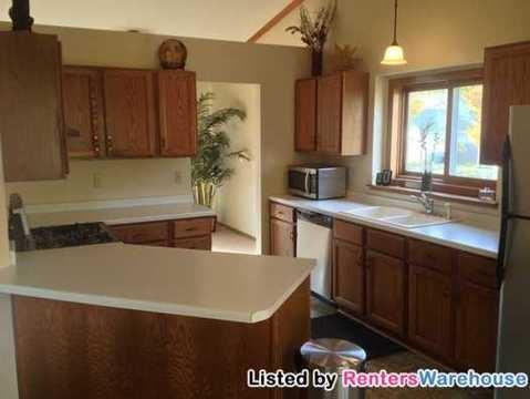 18295 Elkwood Ave - Photo 3 of 13