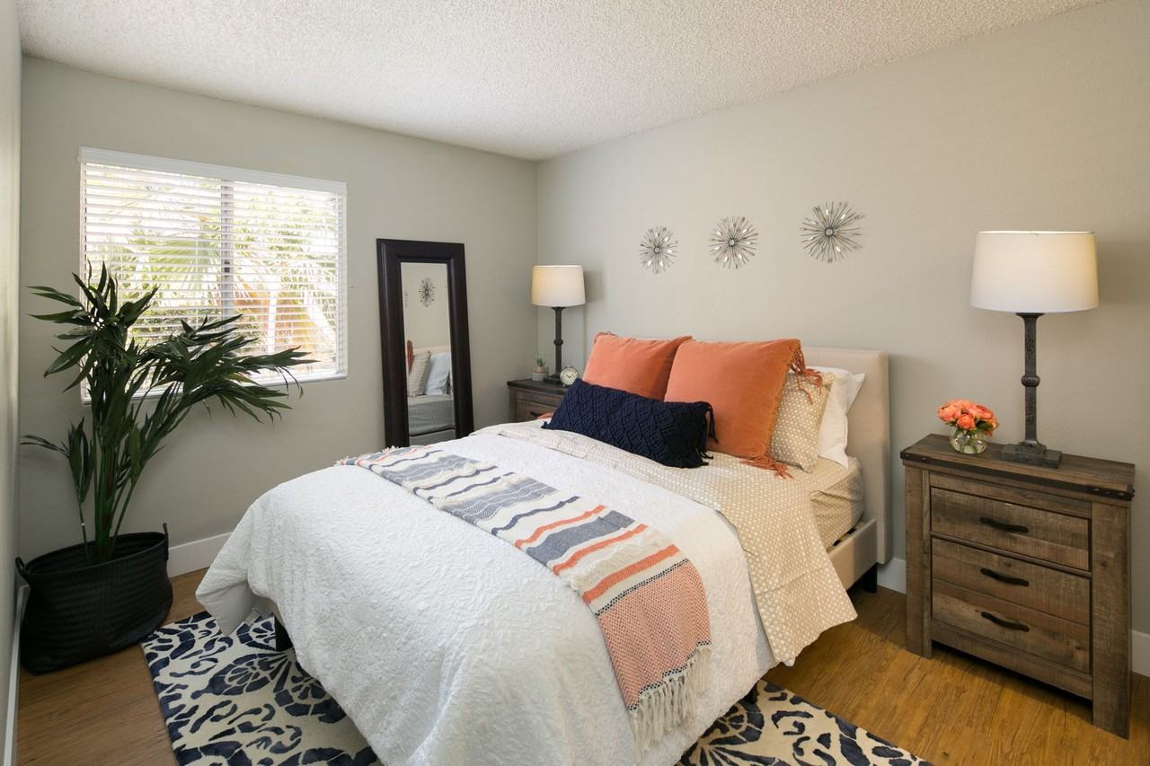 Golden Gardens - Photo 4 of 18