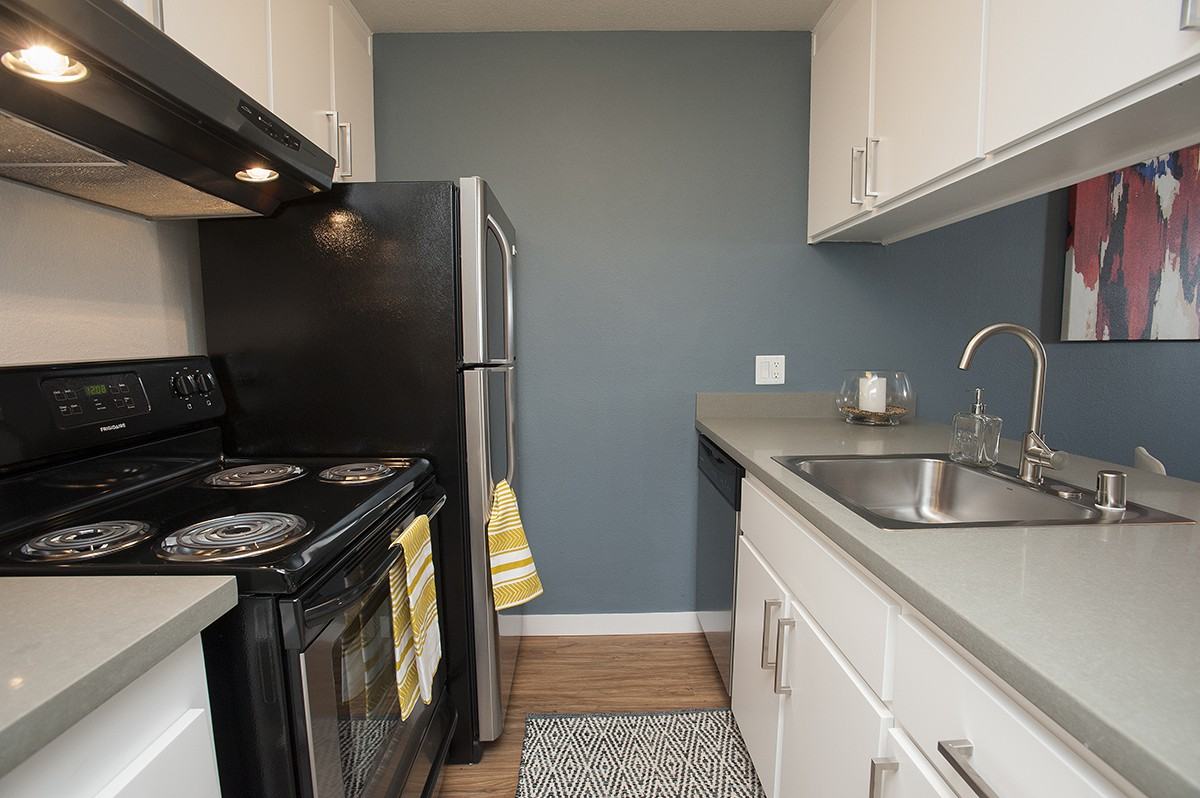 Artisan Square - Photo 7 of 29