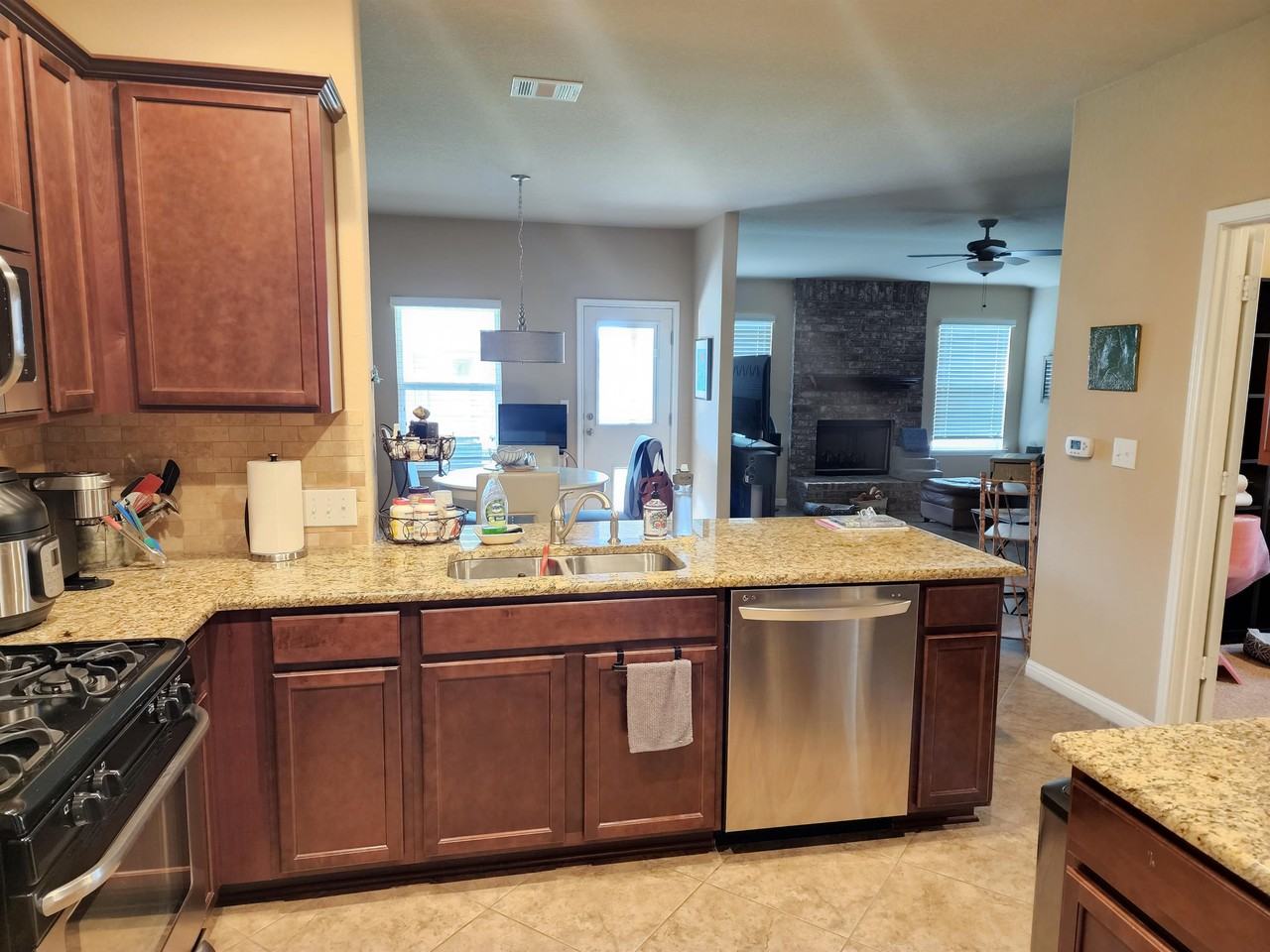 109 Bastian Ln #1 - Photo 5 of 10