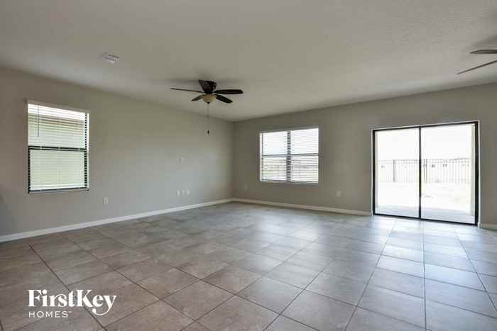 3738 Loggerhead Ln - Photo 2 of 15