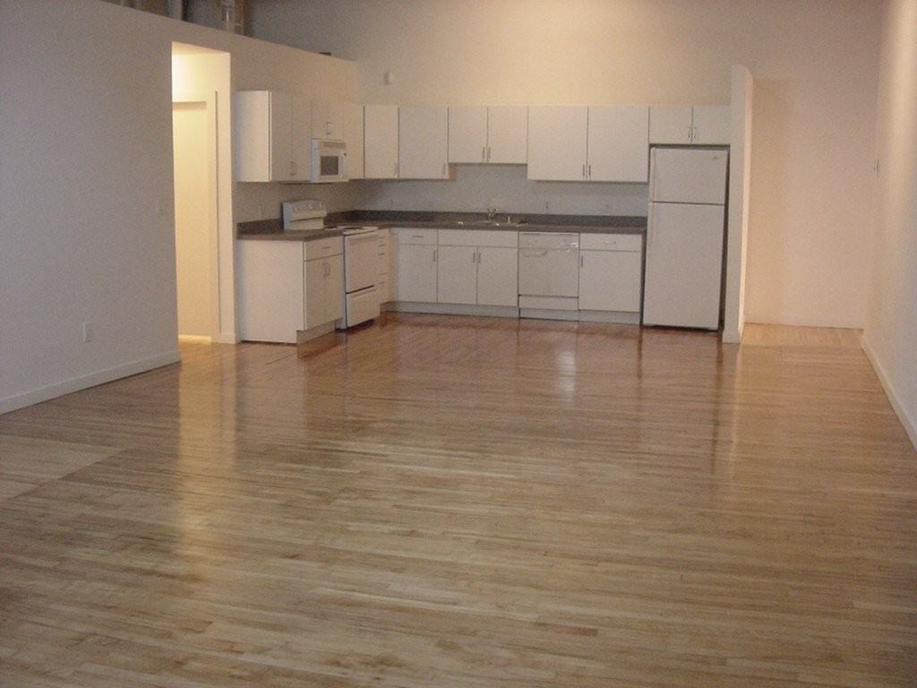 2001 S Ervay St #d44 - Photo 3 of 11