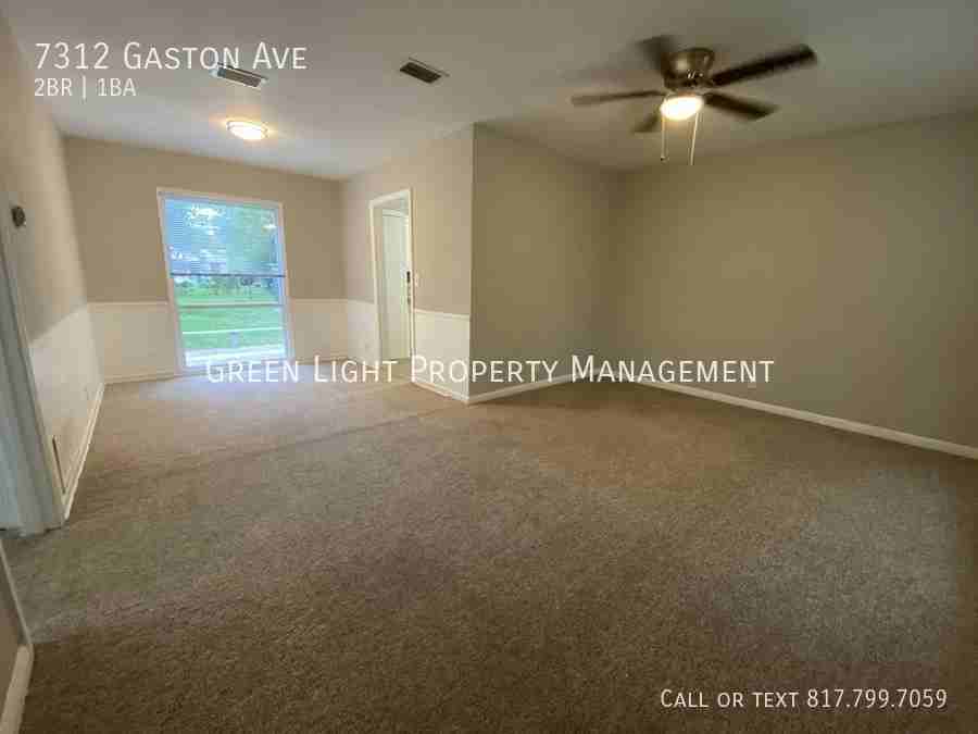 7312 Gaston Ave - Photo 3 of 16