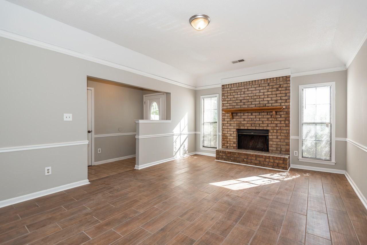 6620 Stockport Dr #1 - Photo 3 of 26