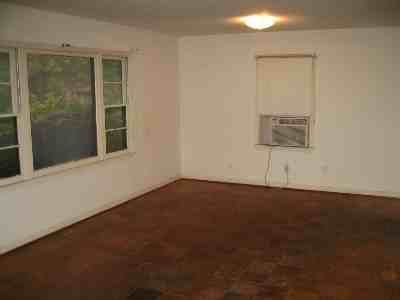 1350 Creekway Dr - Photo 3 of 5