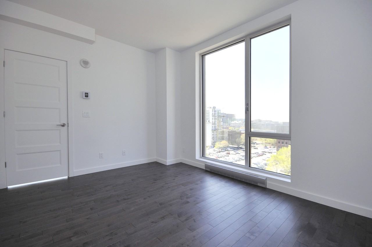 635 Rue Saint-Maurice #906 - Photo 3 of 29