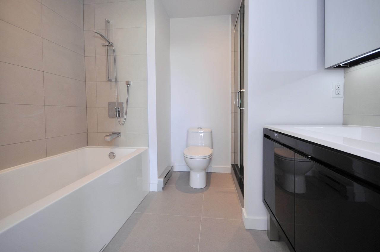 635 Rue Saint-Maurice #906 - Photo 2 of 29