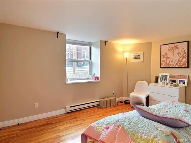 489 Avenue Strathcona - Photo 3 of 11