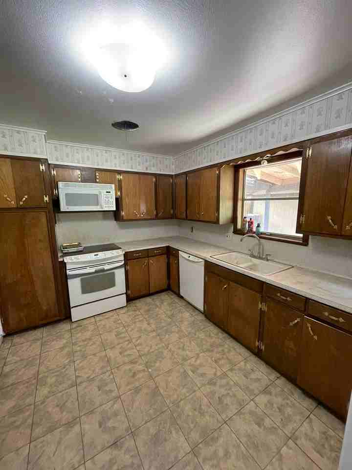 6350 Arrowhead Drive - Photo 2 of 5