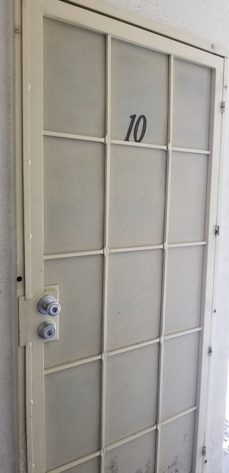 520 S. Flower St - Photo 3 of 6