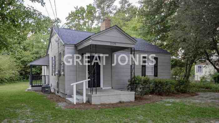 2120 Kennedy Dr - Photo 3 of 16