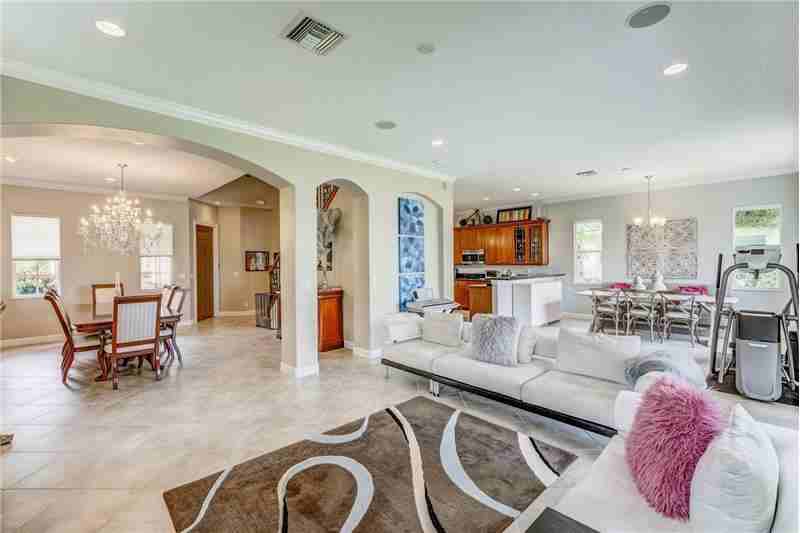 9146 Pinto Dr - Photo 2 of 22