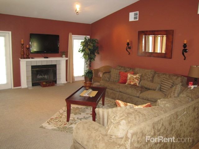 Vintage Creek - Photo 3 of 13