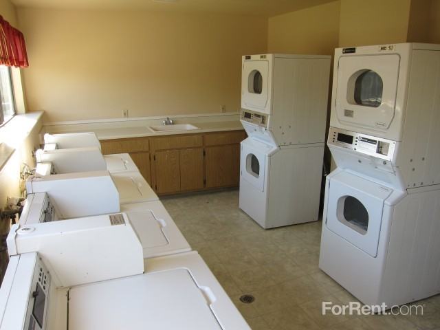 Vintage Creek - Photo 2 of 13