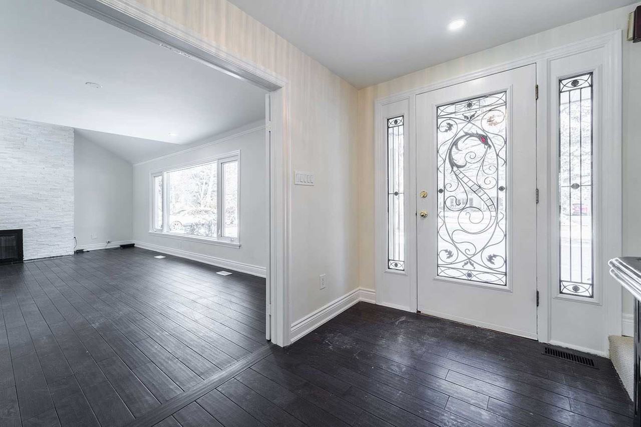 876 Parkland Avenue - Photo 3 of 34