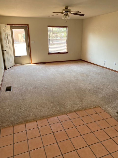 201 E Avenue B - Photo 2 of 19