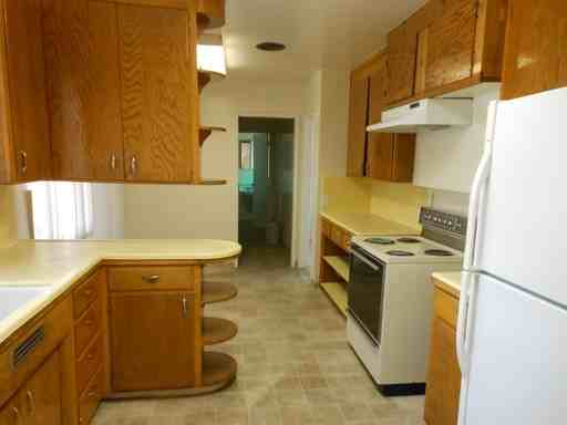 15207 Rosemar Ave - Photo 2 of 6