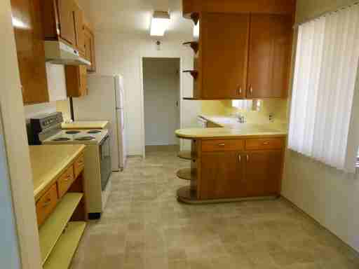 15207 Rosemar Ave - Photo 3 of 6