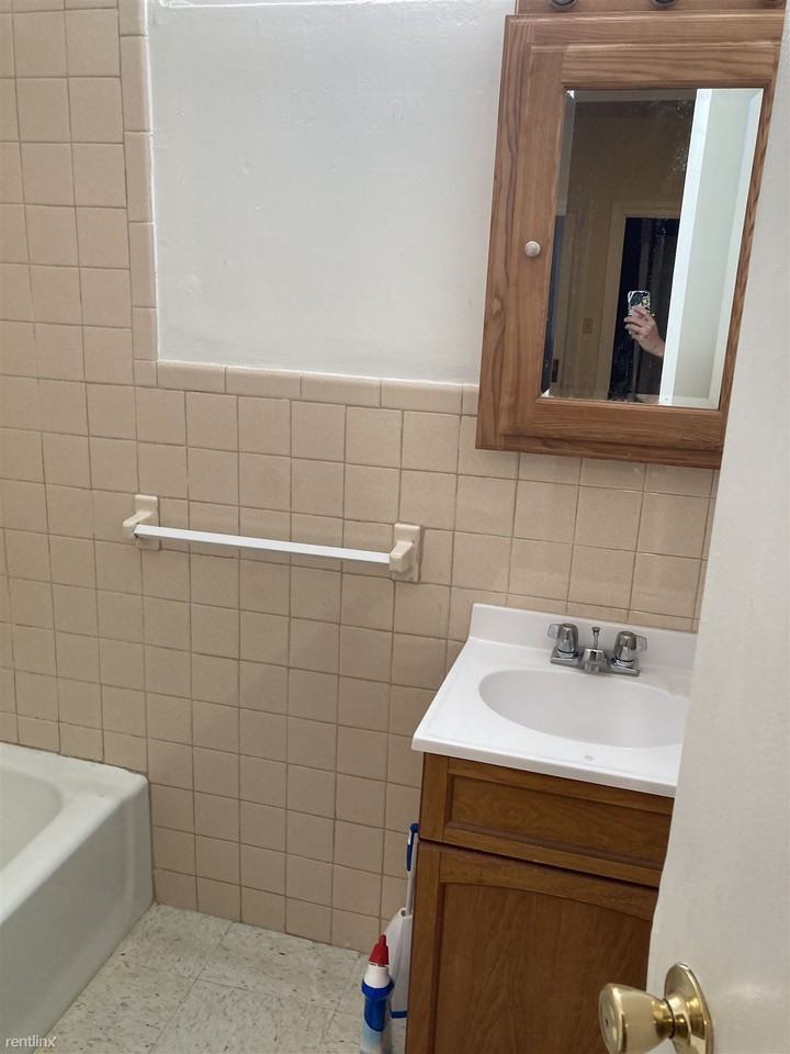 135 Merriam Ave - Photo 2 of 8