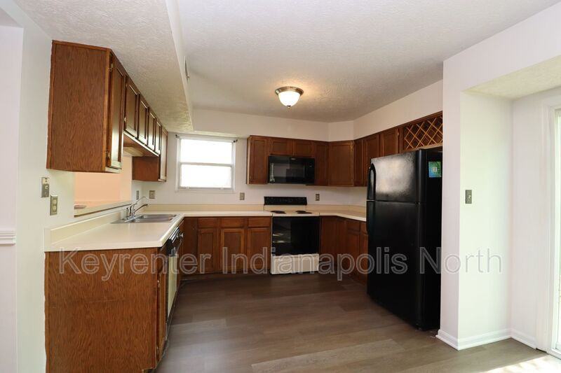 9113 Hazy Cir - Photo 3 of 6