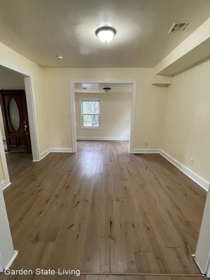 616 Irvine Turner Blvd - Photo 2 of 25