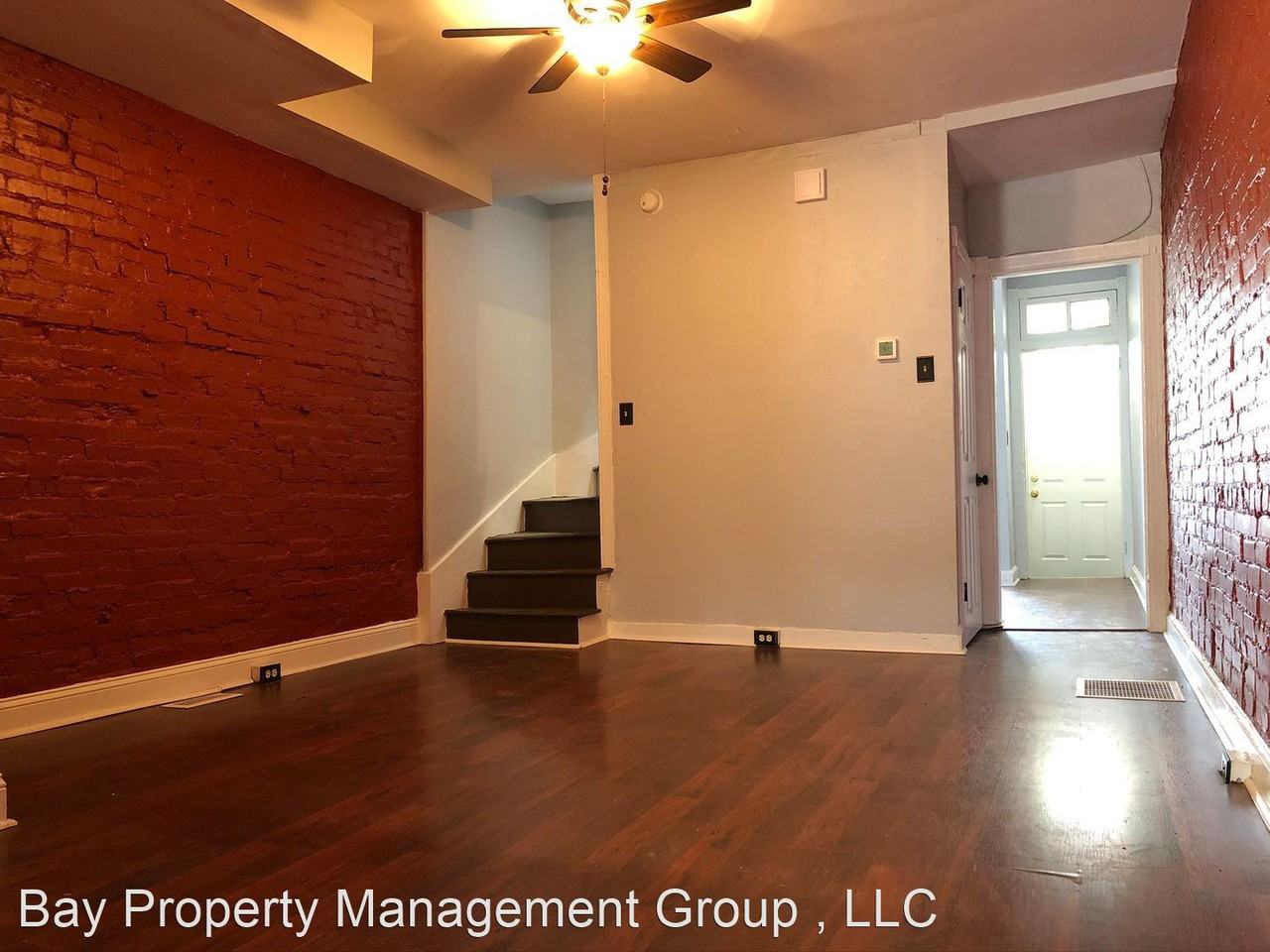 3242 Barclay St - Photo 3 of 25