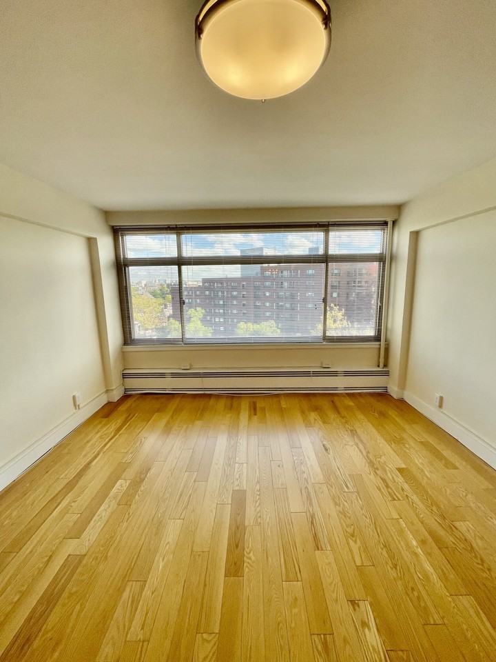 1440 Beacon St #611 - Photo 3 of 10