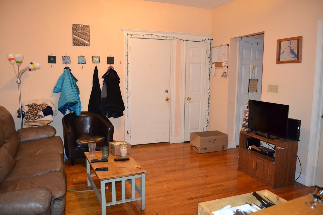 29 Cummings Rd #1 - Photo 2 of 12