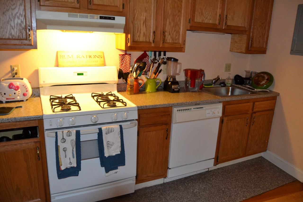 29 Cummings Rd #1 - Photo 5 of 12