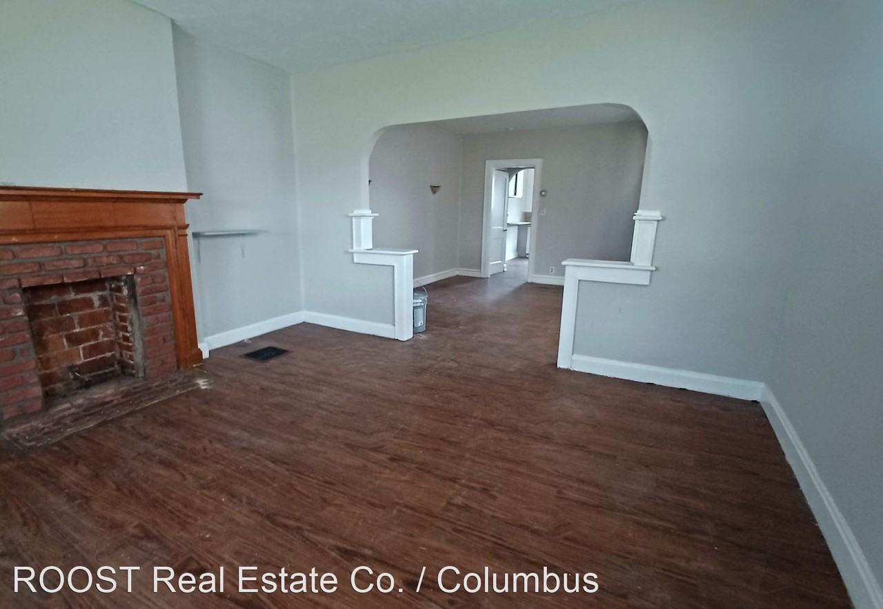 320 S Huron Ave - Photo 2 of 3