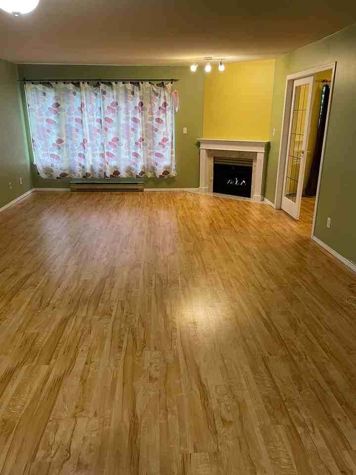 7368 Royal Oak Ave - Photo 3 of 9