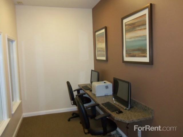 Reflection Cove Apartments - Photo 2 of 13